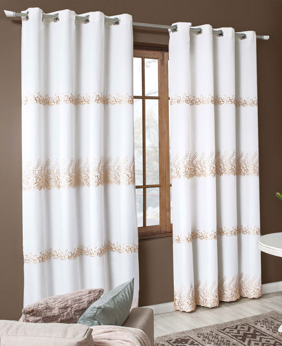 Voil bordado cortina para varão com ilhós - WMenegatti